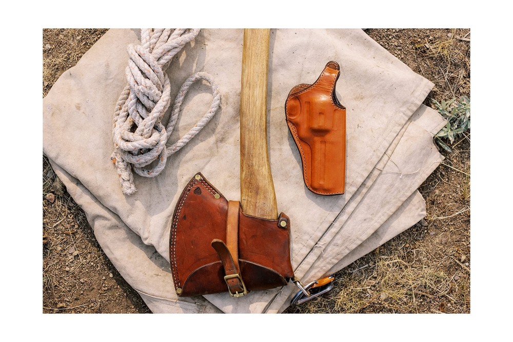 Bianchi 111 Cyclone Belt Holster, Tan COLT PYTHON Right