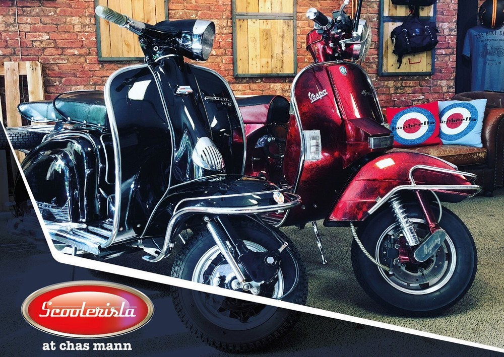 Side panel trim rubber black (pair) for Lambretta
