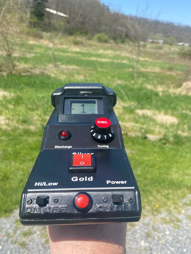 ELECTROSCOPE MODEL 20 LONG RANGE GOLD & SILVER LOCATOR METAL DETECTOR