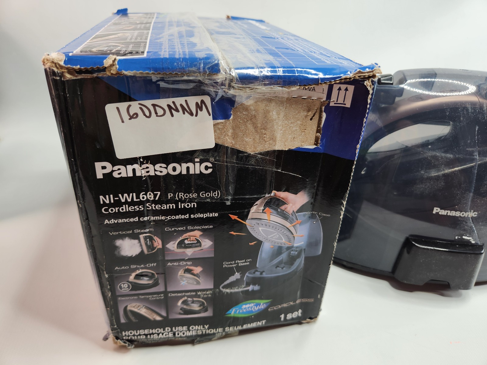 Panasonic 360 Freestyle Cordless Iron Open Box New Ni-WL607 Rose Gold