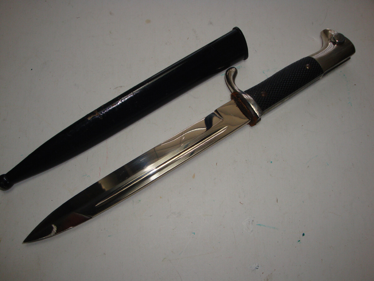 WW2 CARL EICKHORN SHORT PARADE BAYONET