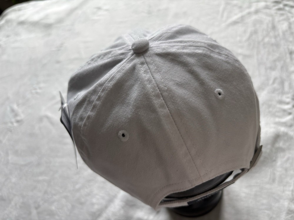 NWT Lost Pines Golf Course Hat Adjustable ‘Howdy Script’ Pink on White