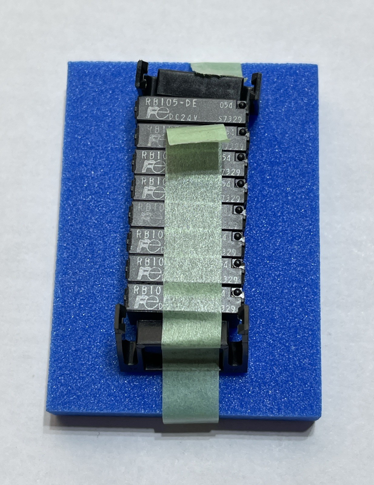 Lot of 8 Fuji Electric RB105-DE S7329 Relay DC24V