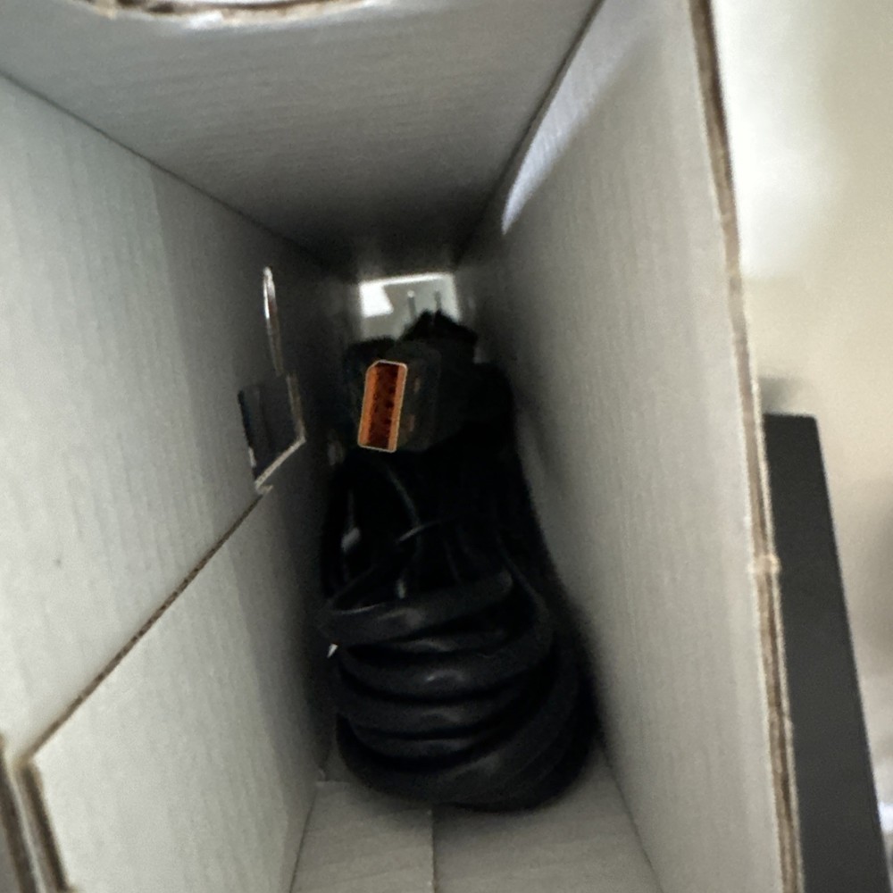 Microsoft Xbox 360 Kinect Sensor -includes KINECT ADVENTURES