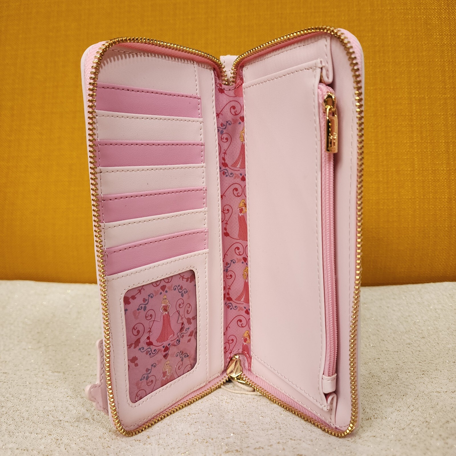 Loungefly Disney Sleeping Beauty Princess Lenticular Series Wristlet Wallet NEW