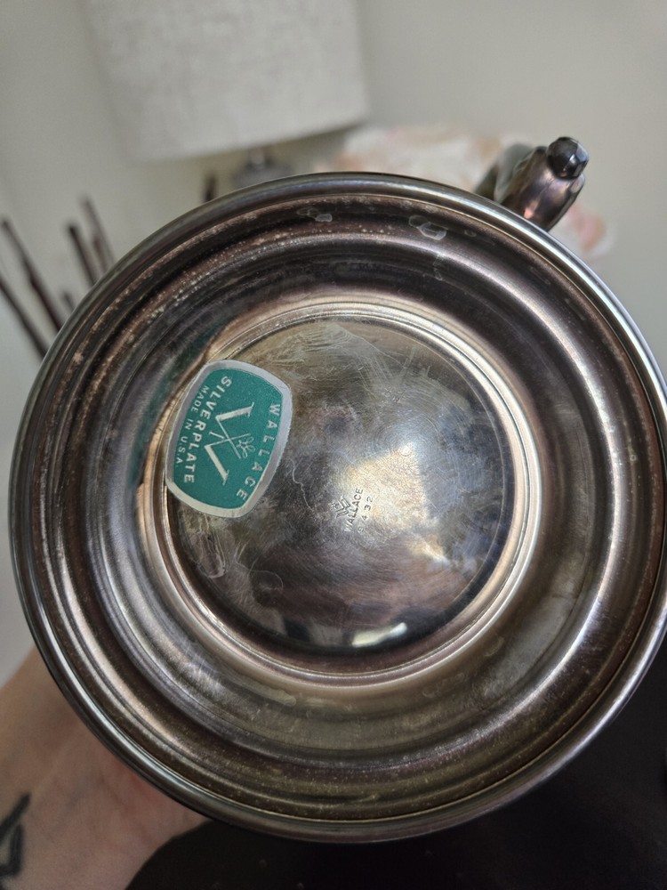 WALLACE SILVERPLATE WATER PITCHER 9432