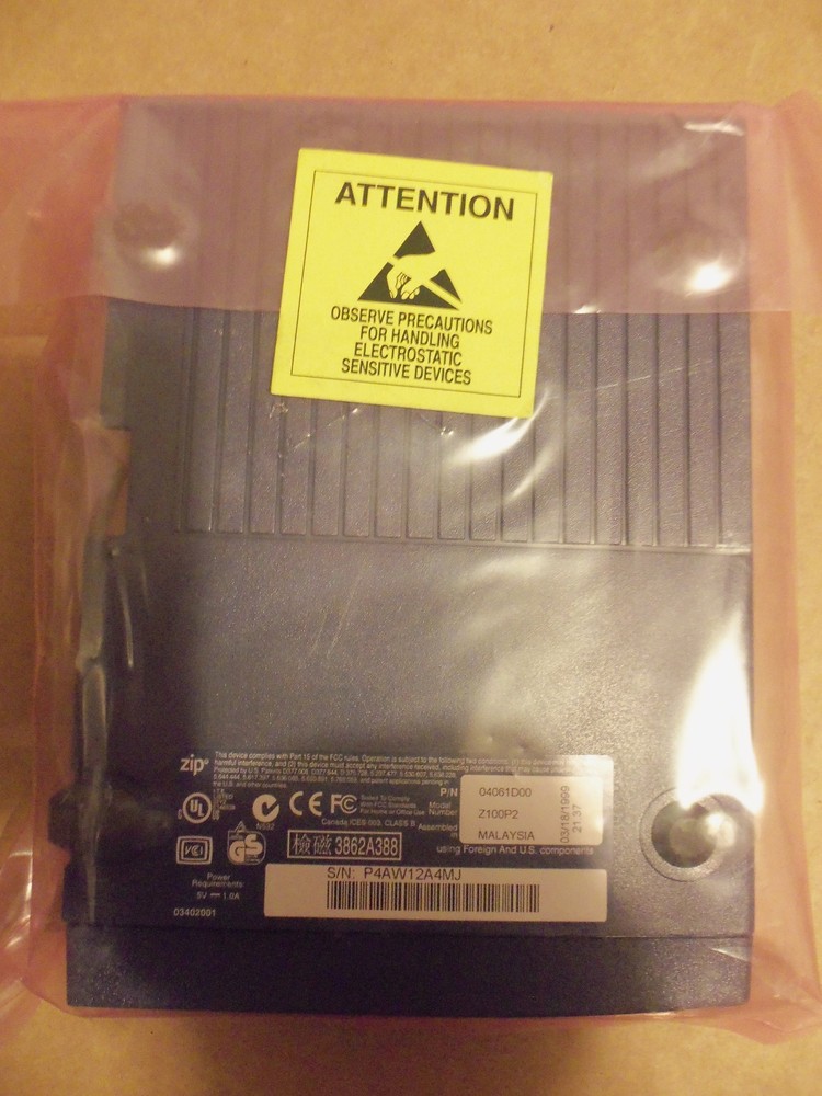 Iomega Zip100 Zip-Drive Parallel Interface Open Box 100MB Exernal No AC Adapter