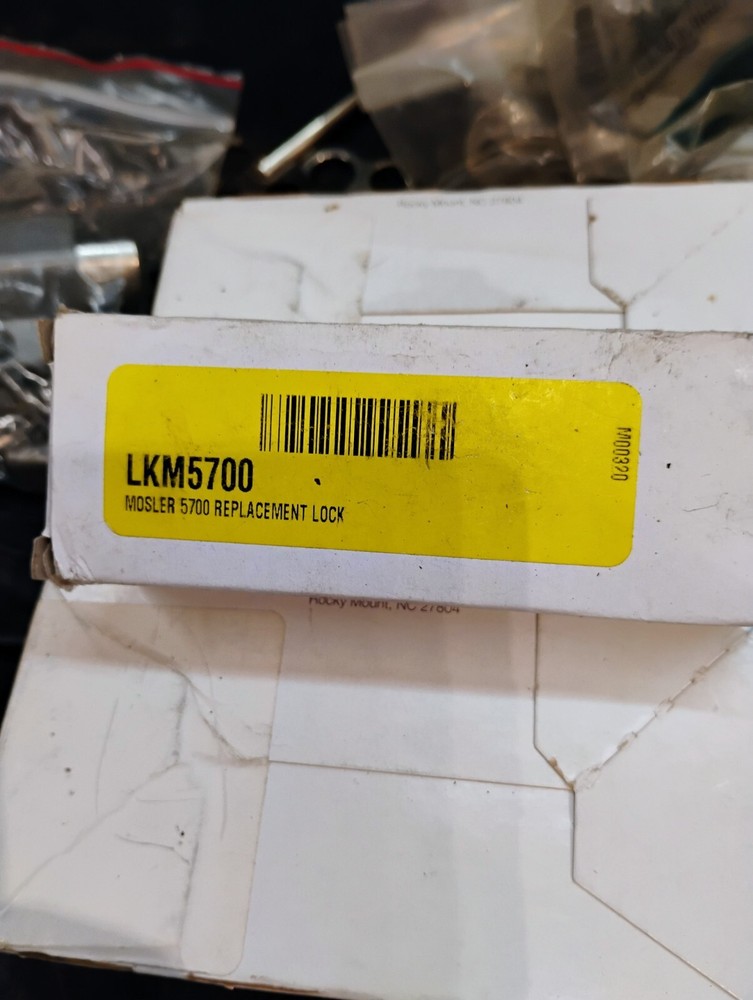 Safe deposit box lock