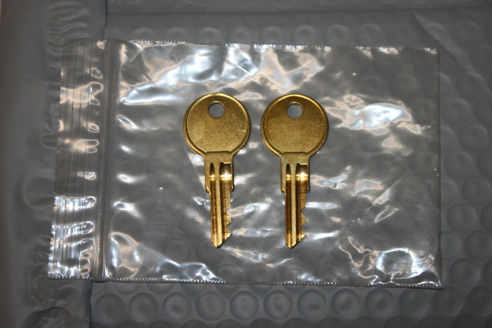G1301-G1425 2-Replacement Keys For Schroeder Thompson Cut To Your Key Code