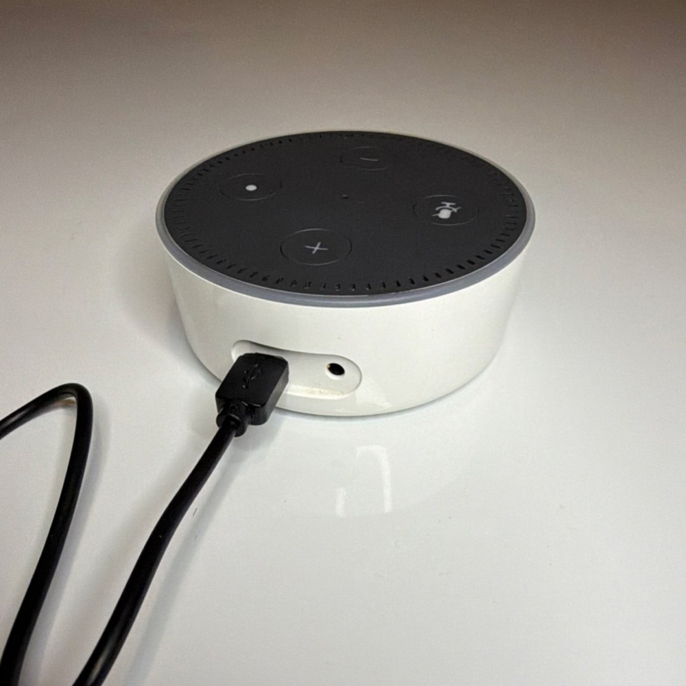 Amazon Echo Dot (3rd Generation) Smart Speaker White Alexa Wi-Fi Bluetooth