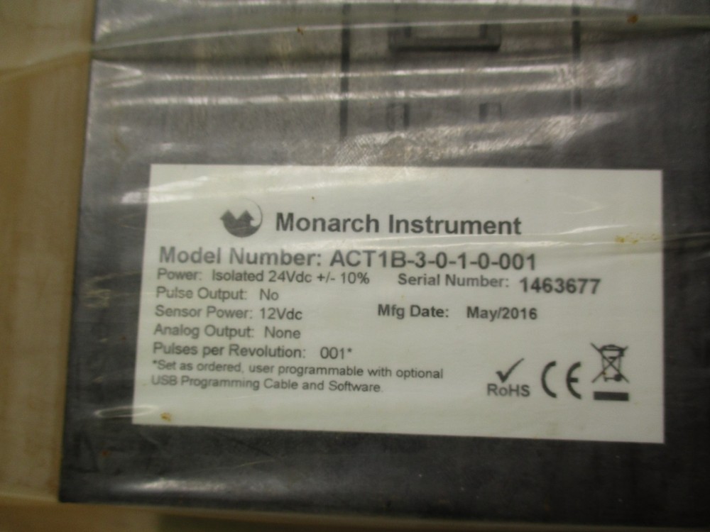 Monarch ACT1B-3-0-1-0-001 Panel Tachometer