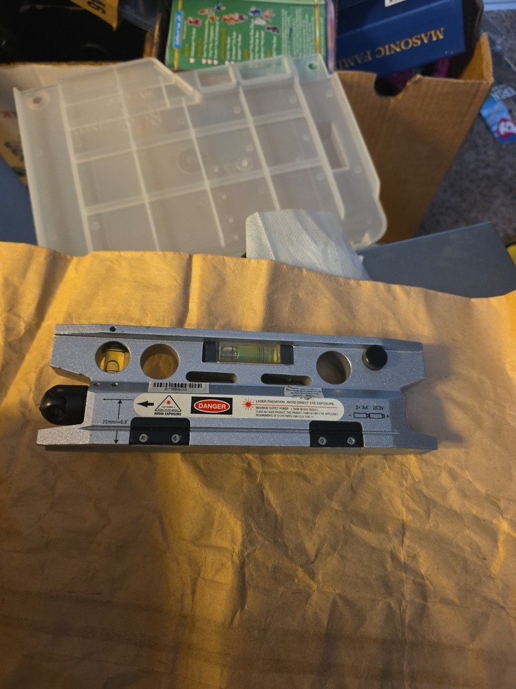 Transcat Lazer Laser Pointer missing bat cover