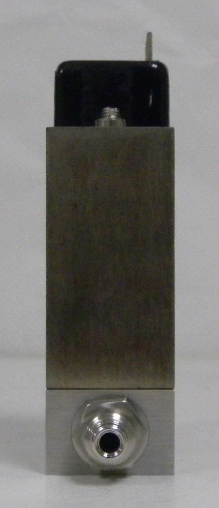 Unit UFC-1200A Mass Flow Controller, Gas- H2, Range- 10 SLM, Used