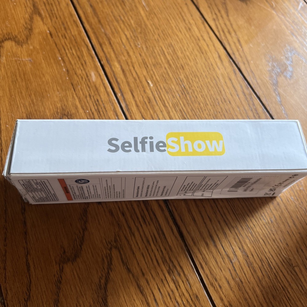 “Selfie Show” Stick/ Tripod-Wireless Remote~ iphone /android~ Model Q01