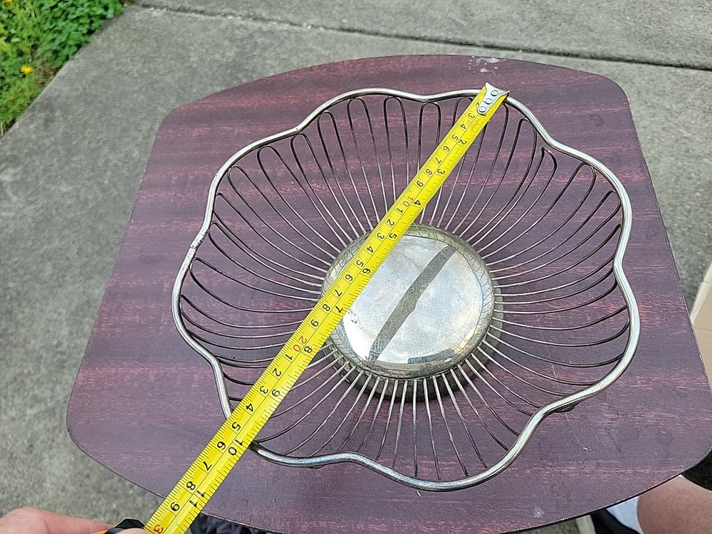 International Silver Company 9.75in Silverplated Wire Basket
