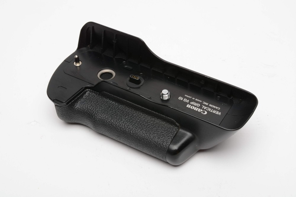 Canon VG10 Vertical Grip, Nice and clean, tested