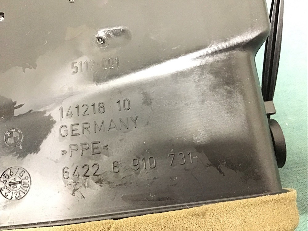 BMW E61 5 SERIES LEFT FRONT DASHBOARD VENT #6910731