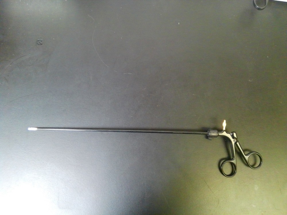V Mueller LA8246 Laparoscopic Hook Biopsy Punch