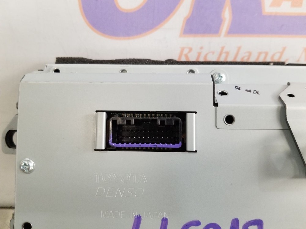 13 2013 LEXUS LS460 FRONT INFORMATION DISPLAY SCREEN 8329050010