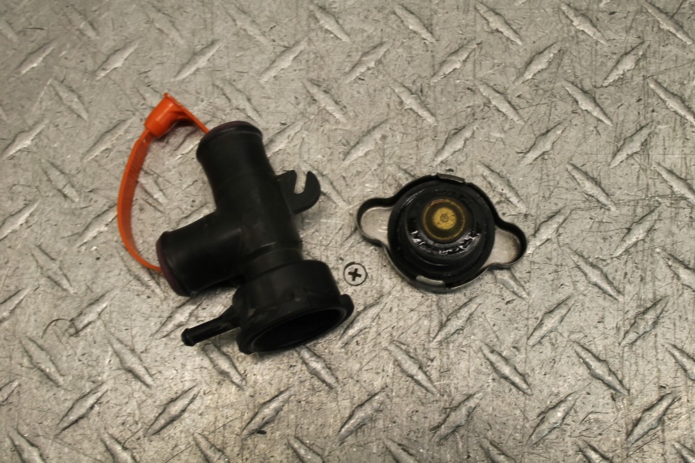 2003 HONDA INTERCEPTOR 800 VFR800A ABS RADIATOR CAP