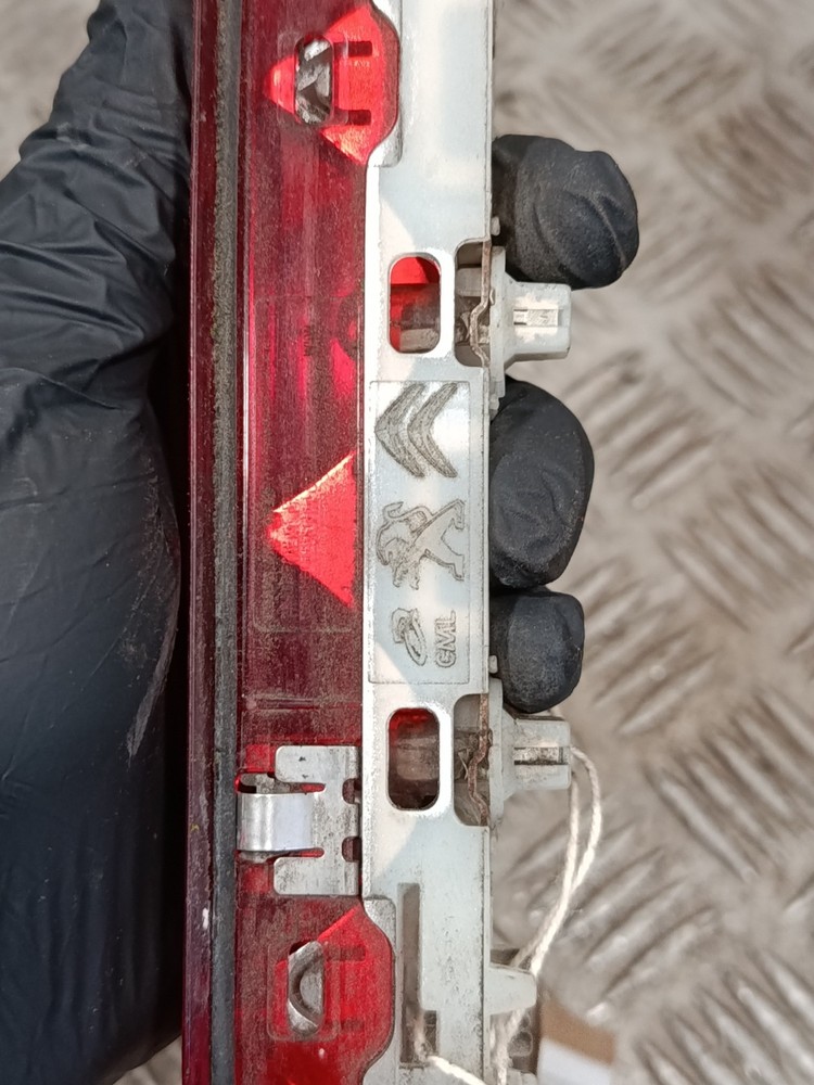 Dispatch Expert Vivaro 17-On Tailgate Stop Light 9811325980 GENUINE!!!