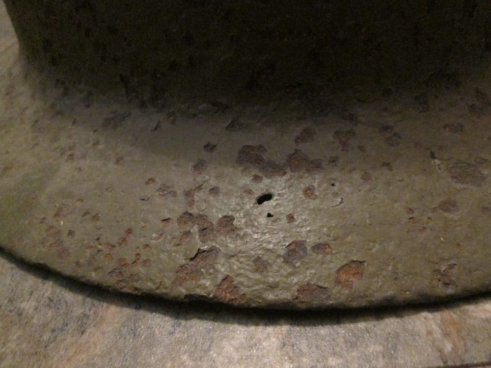 VINTAGE OLD WAR HELMET