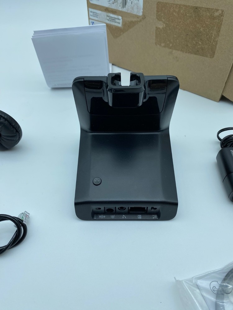 Plantronics CS540 Wireless Headset System + HL10 Handset Lifter – Black