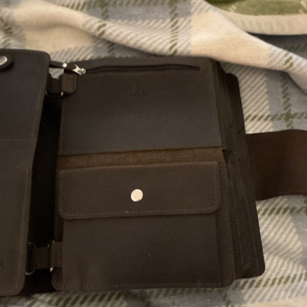 Thread & Maple Large Leather Binder Organizer with Multiple Pages