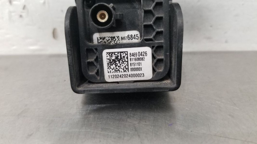 20 CHEVY SILVERADO 1500 FRONT VIEW CAMERA PROJECTOR 84690426
