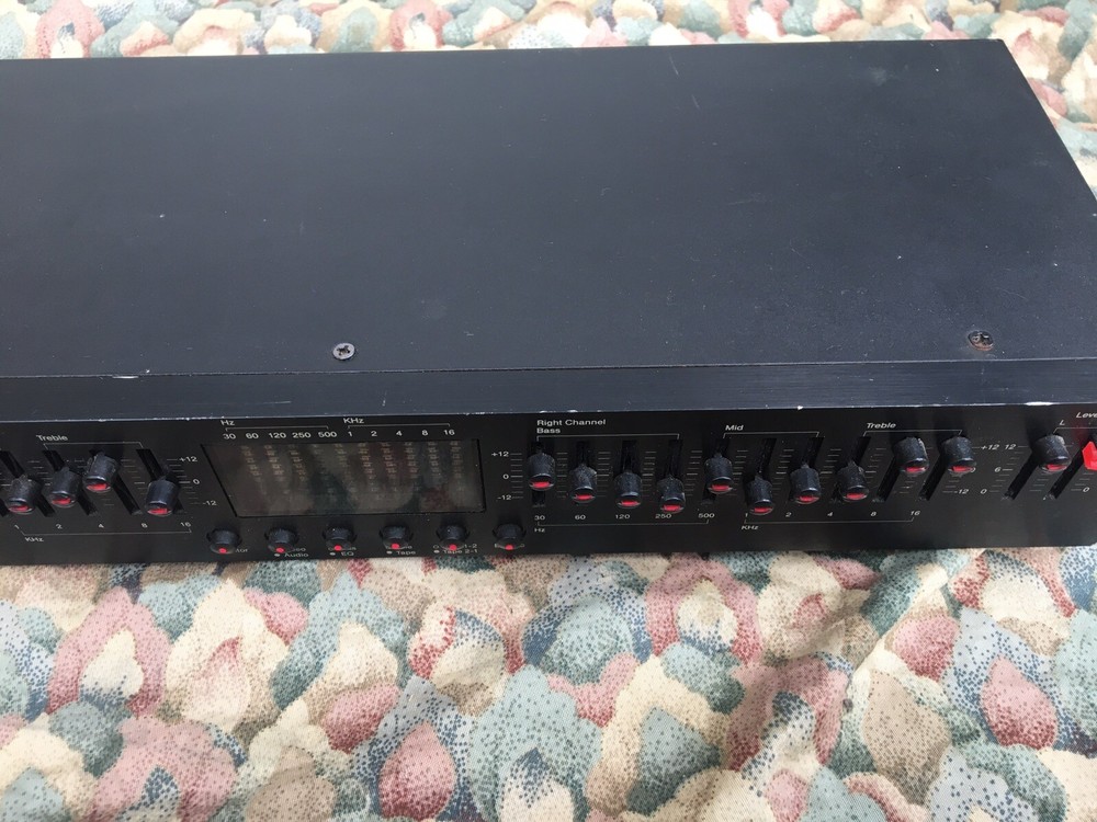 AudioSource EQ Eleven 10 Band Graphic Equalizer with Spectrum Analyzer Display
