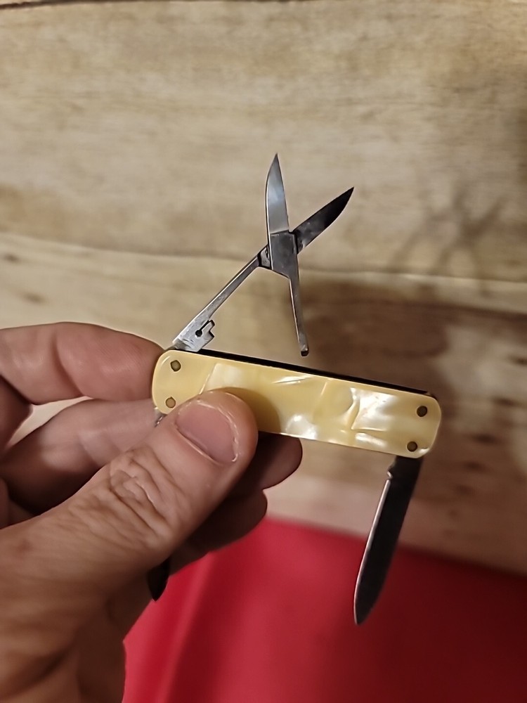ELYCO Italy Pocket Knife | Nail File Scissors