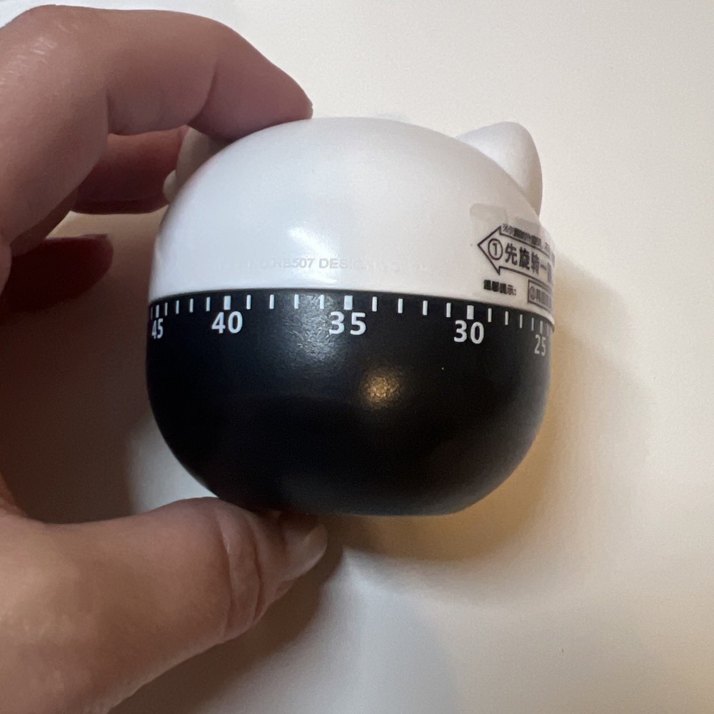 Hello Kitty kitchen timer READ Description