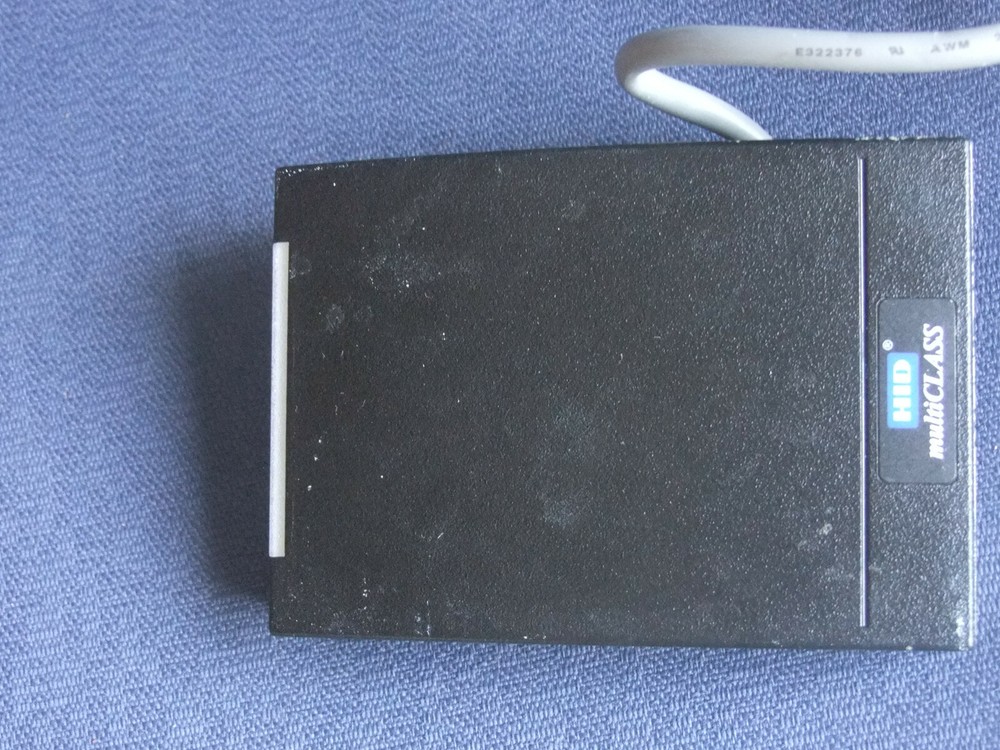 HID 6125CKN0000 RP40 MultiCLASS Wall Switch Smart Card Reader