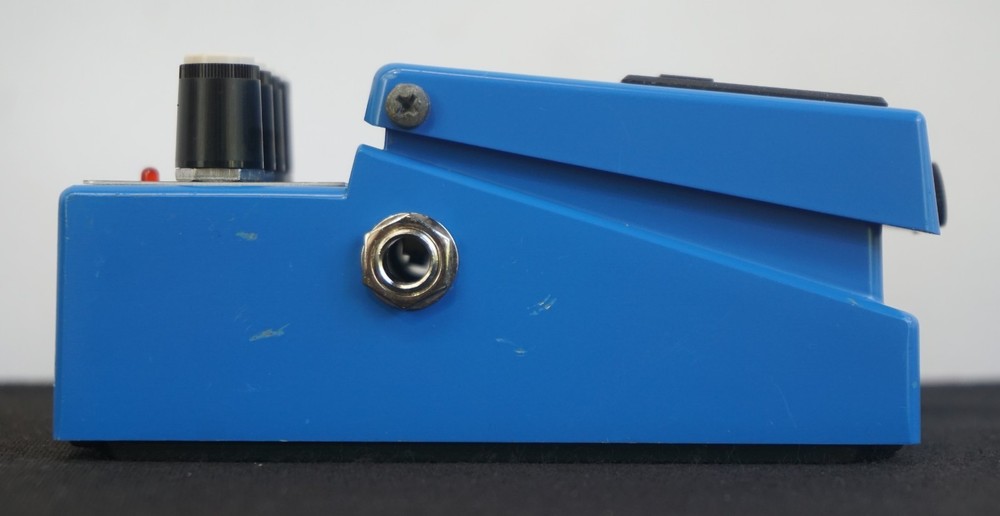 Boss CS-3 2000's Blue Compression Sustainer Guitar Effects Pedal - MIT