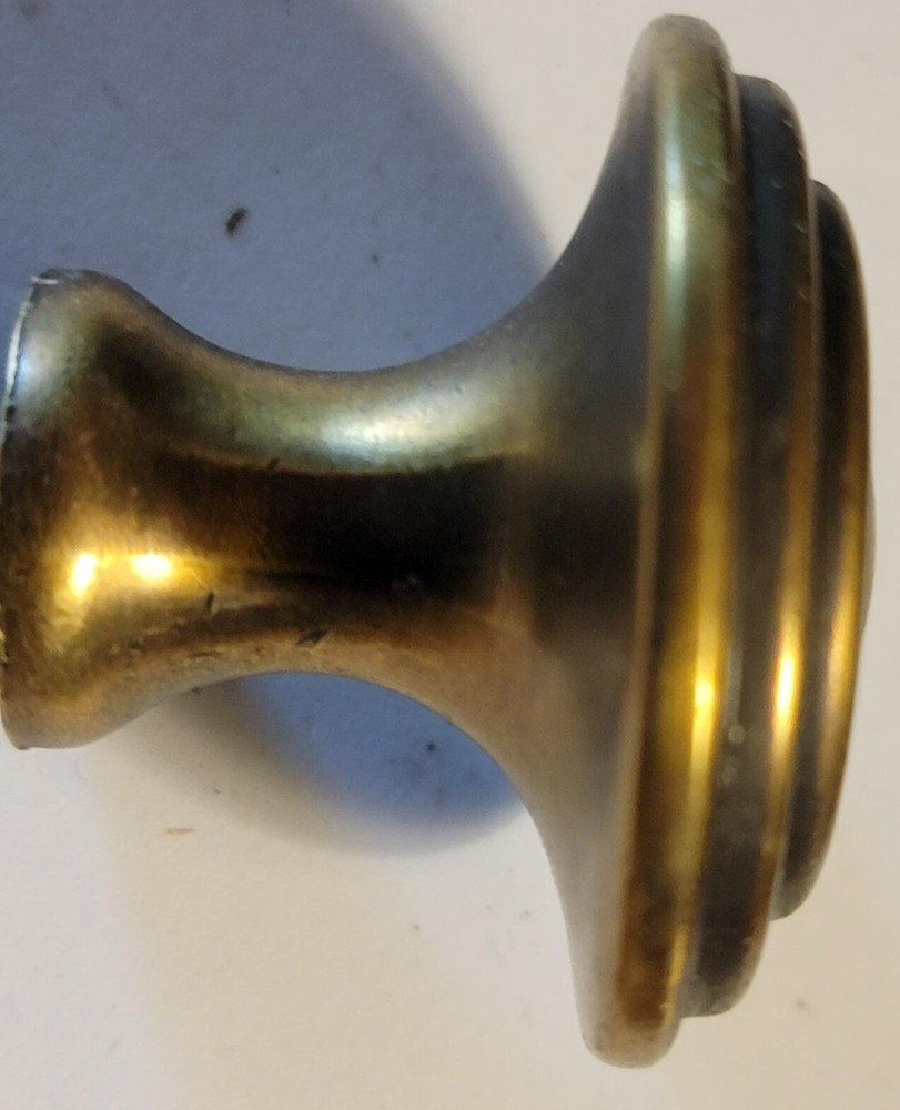 Round Oil Rubbed Bronze Cabinet Knobs 1 1/2"