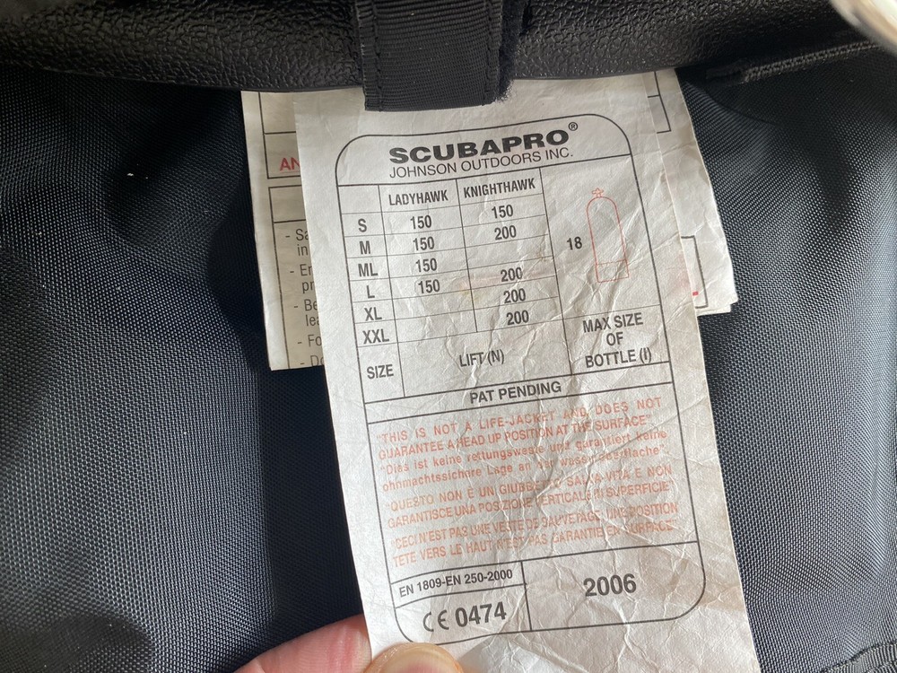 Scubapro Knighthawk BC with Balanced Inflator Scuba Diving Size LARGE 2006