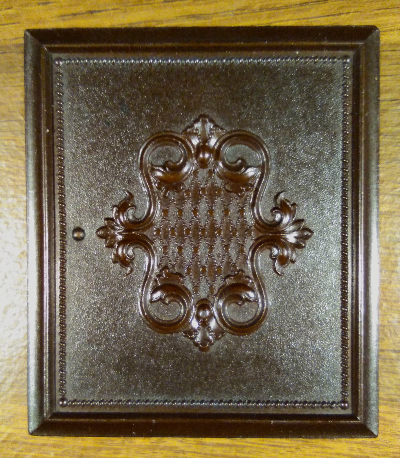 Tintype Of Civil War Soldier In Uniform In Brown Embossed Full Thermoplastic...