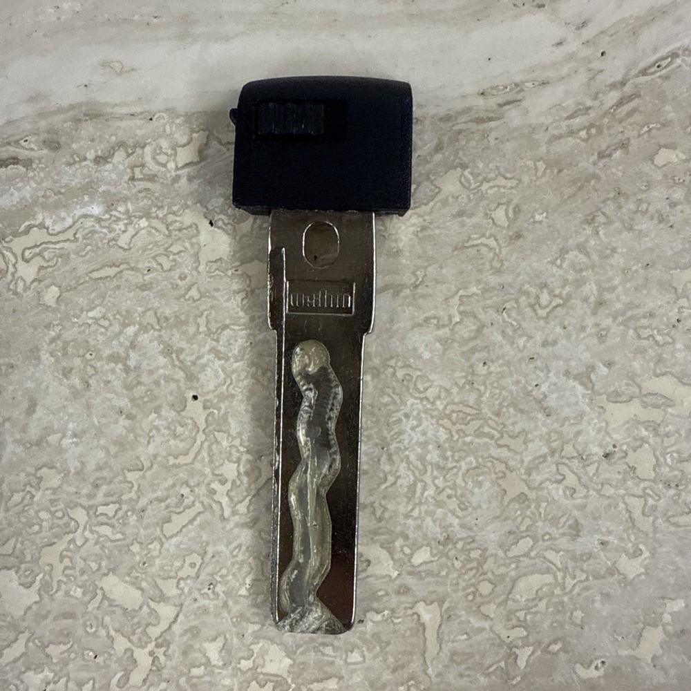 PORSCHE HAND HELD KEY 99163724403 REMOTE HAND HELD TRANSMITTER