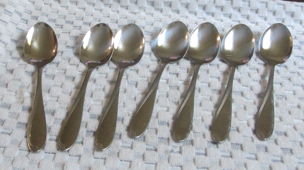 43 PC Oneida Camber Cresta Windswept Scroll Glossy Stainless Flatware