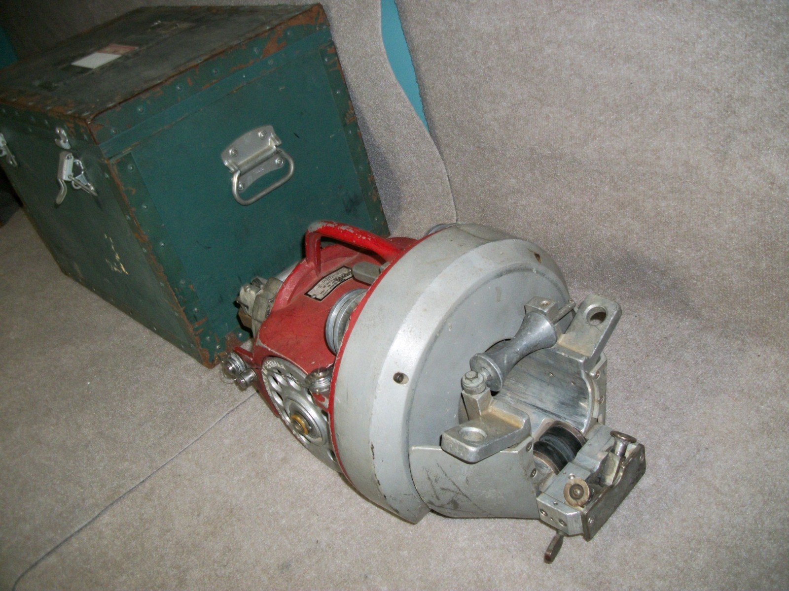 NICE CABLE SPINNING EQUIPMENT MODEL 1050 LINEMAN LASHER MACHINE WITH CASE