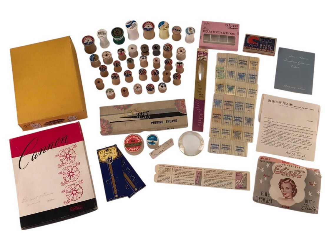 Sewing Packaging Lot Vintage 30 Wooden Thread Spools + Boxes Hosiery Needles