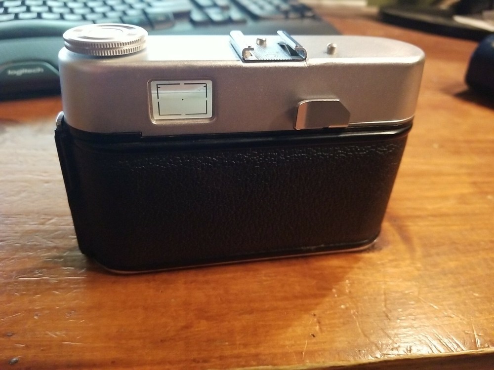 Voightlander Vitoret camera and case - Very nice RARE