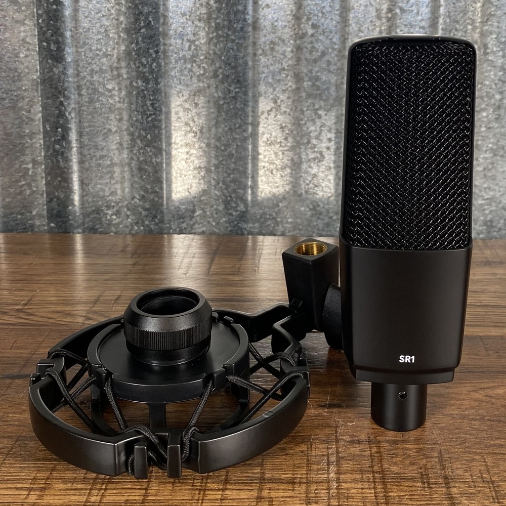 Audient EVO4SRB 2x2 USB Audio Recording Interface Bundle