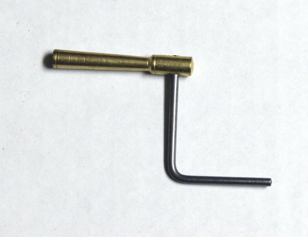 Clock Key, Crank Style for Weight Driven Clocks. Size 00