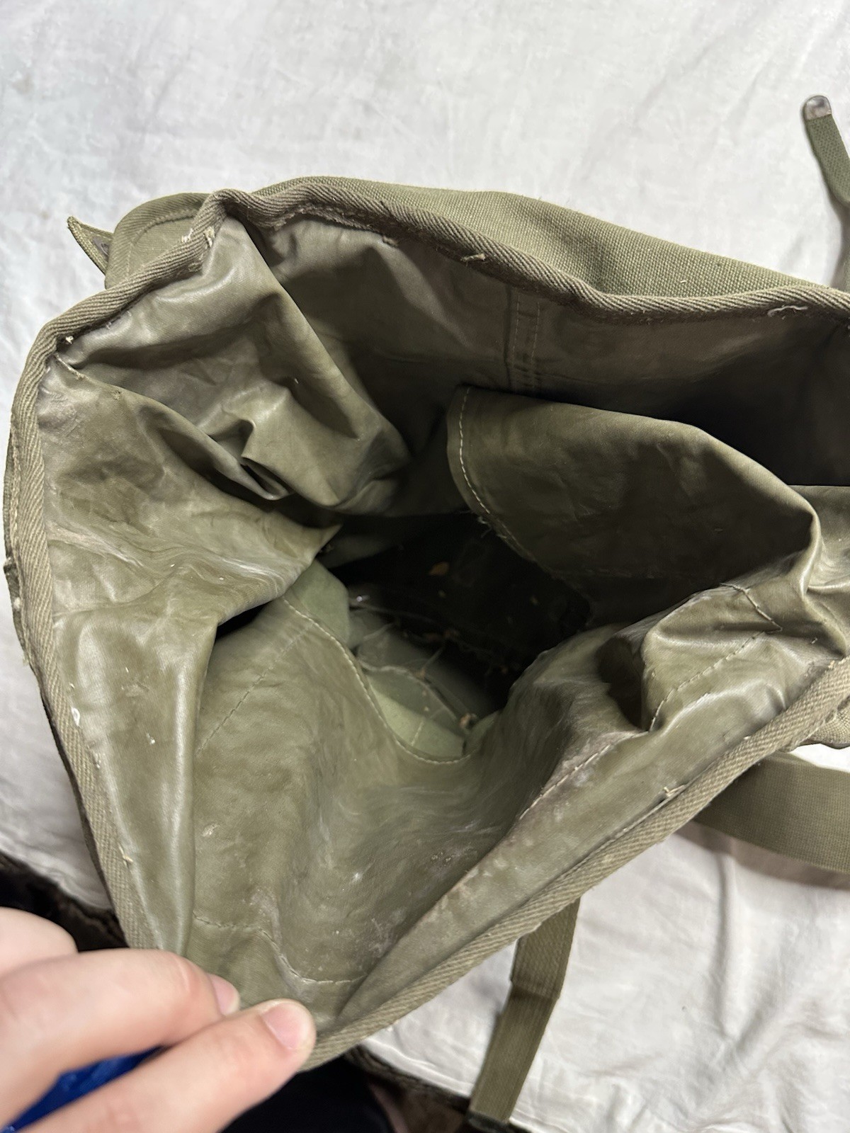 ORIGINAL WWII US ARMY M1945 UPPER COMBAT FIELD PACK & SUSPENDERS- 1945