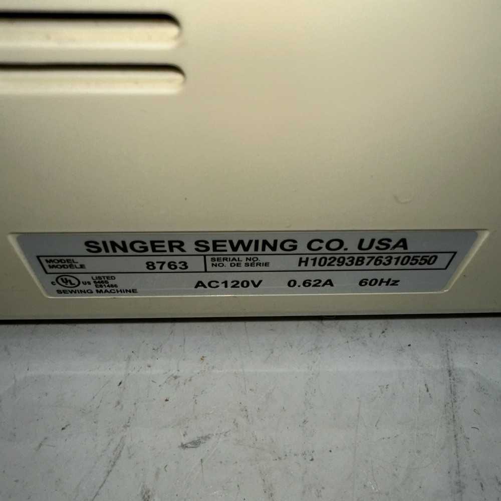 Singer 8763 Curvy Electronic Sewing Machine Read Description