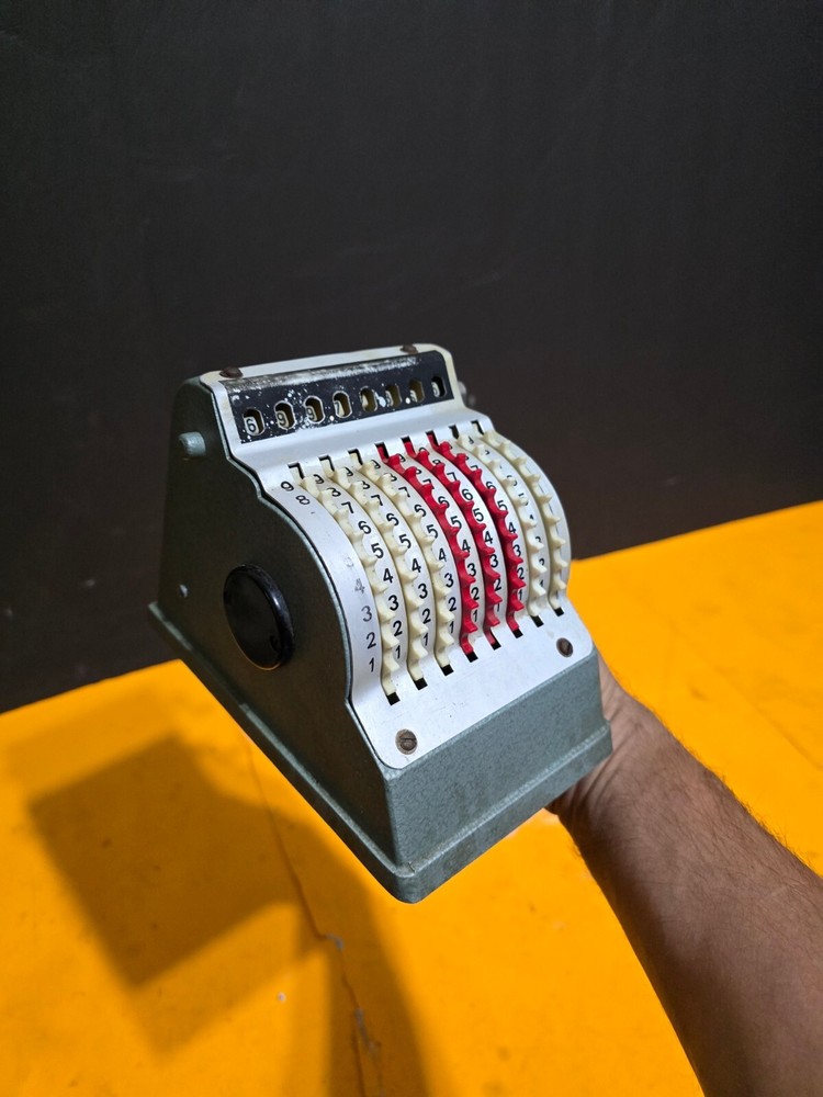 💯💯💯Vintage Regina B 8 Adding Machine TESTED