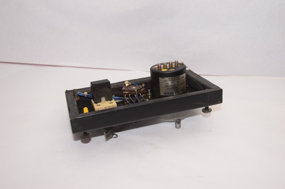 MITSUBISHI / SANSEI BNIIOB588 , HD52A Pulse Generator Operator Control
