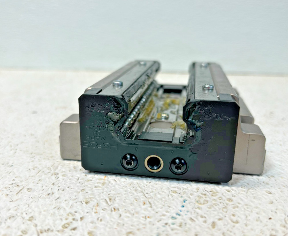 THK HSR35LB Linear Bearing UAK02637