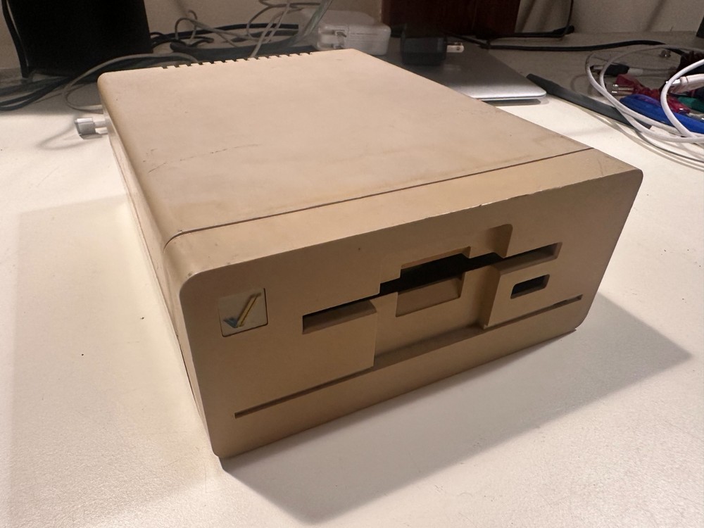 Commodore Amiga 1010 External Floppy Drive Enclosure CASING ONLY READ